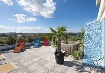 Capitol Римини