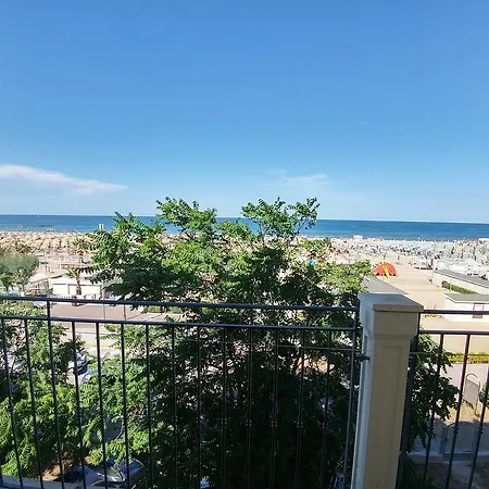 Capitol Римини