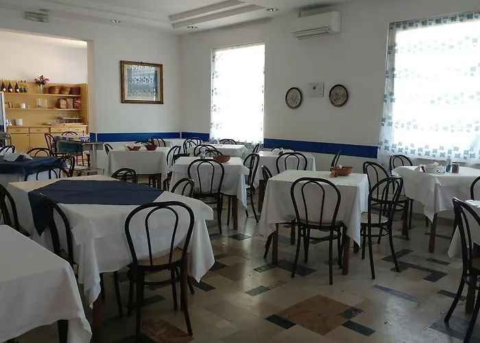 Capitol מלון רימיני